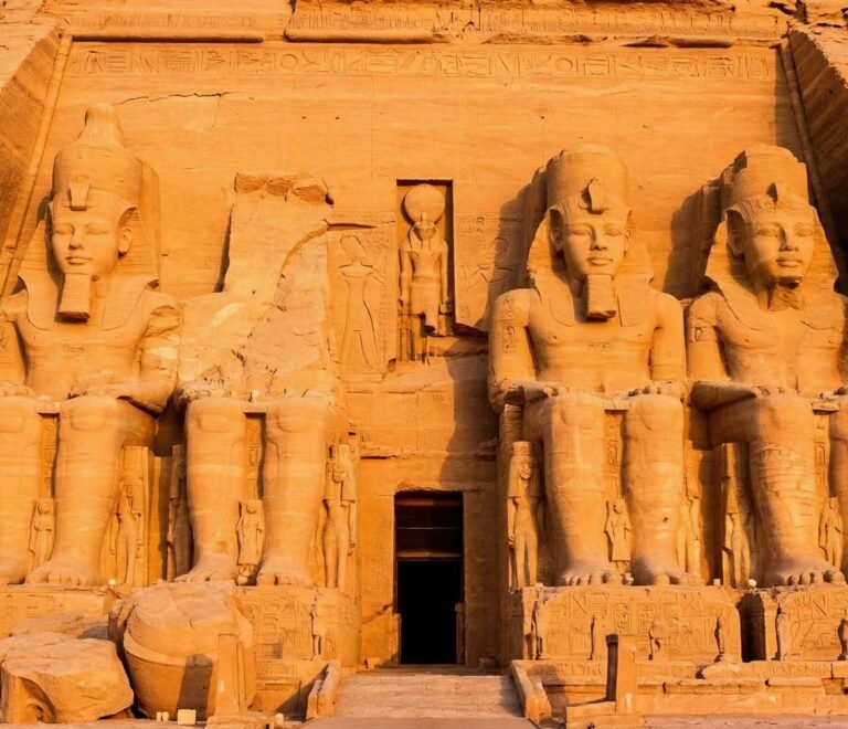 Explore Ancient Egyptian Temples  